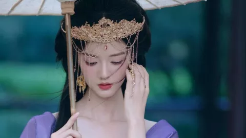 杨宗纬摔下舞台