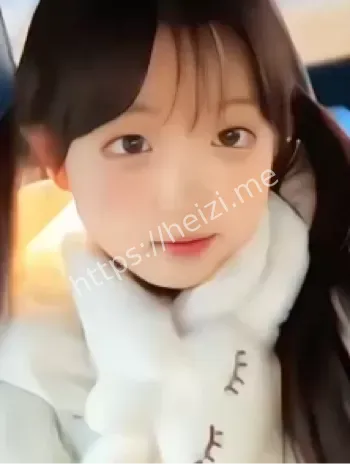 火锅店垃圾桶捞油