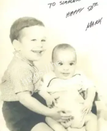 克林顿特朗普关联飞行日志