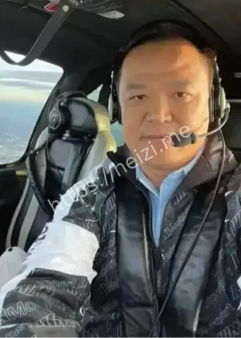 新乡女子捡到鸽子