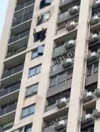 男子跳楼曝光