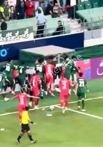 亚冠赛场国安22人大冲突