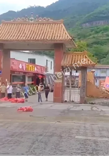 阳山重大车祸现场