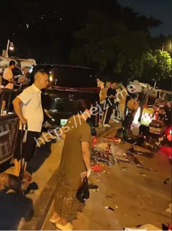 广州海珠区车祸