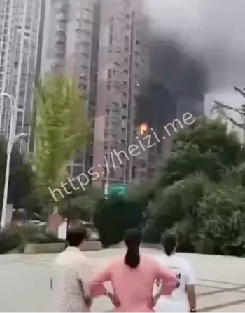 一家四口命丧火海