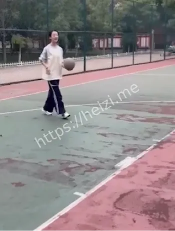 清纯学生妹翻车