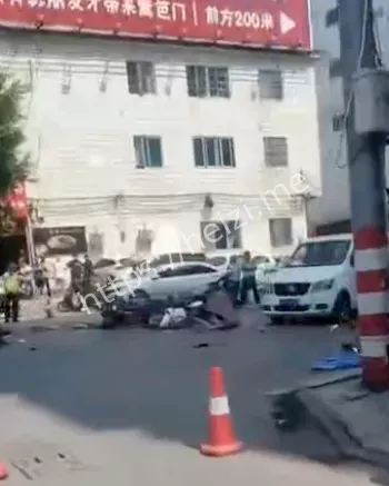 田东县油城路交通事故