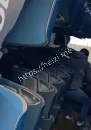 冰岛环路巴士翻车事件