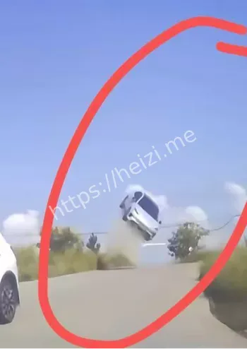 景德镇SUV下坡起飞事故