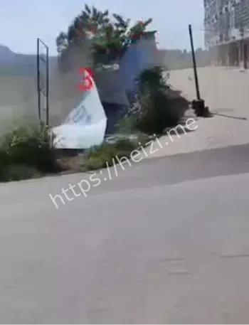 景德镇SUV下坡起飞事故