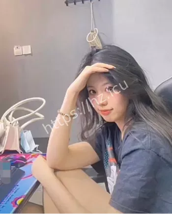 姜瑜黑丝御姐私拍