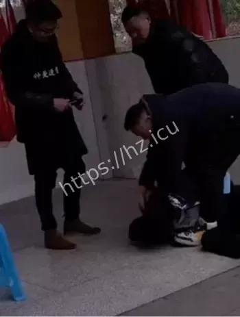 强制剪发收费乱象