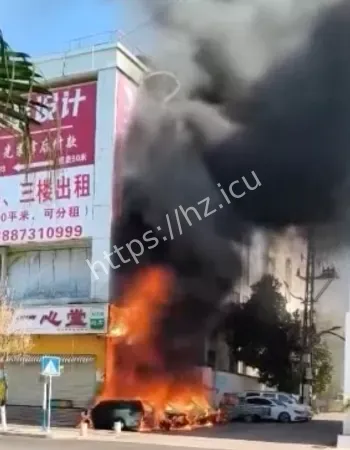 云南蒙自银河路