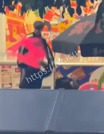 夜市打架视频疯传