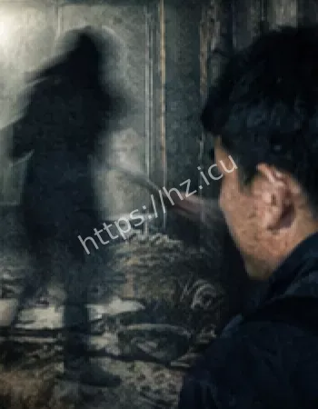 废墟内有人影移动