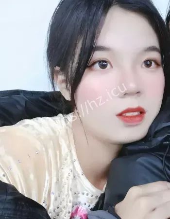 池州卫校微胖美女