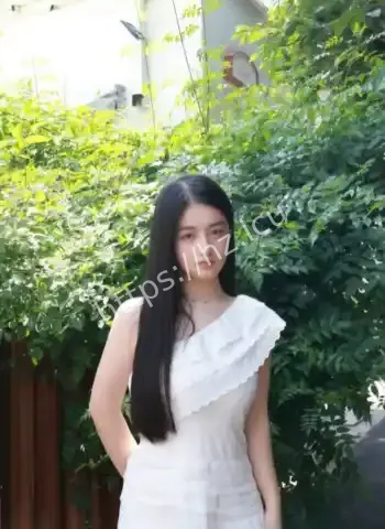 白天清纯乖乖女