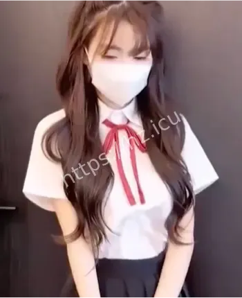浙江大学生梓怡