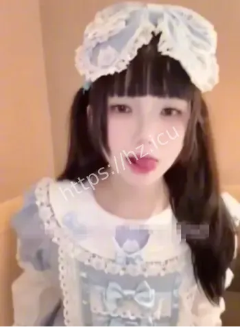 无敌小亦清纯脸粉嫩穴
