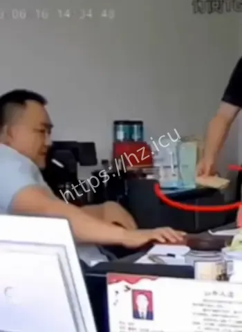 张祥多次收礼